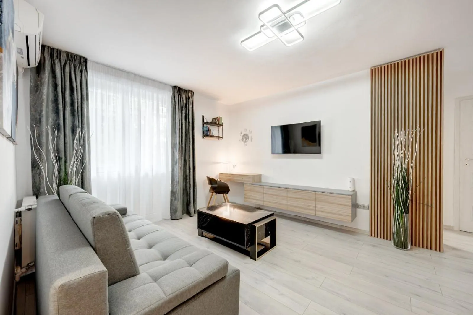Elegant Old Town Escape Apartment Bucharest