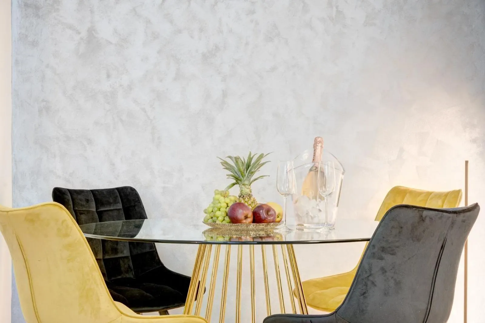 Elegant Old Town Escape Apartment Bucharest 0*,