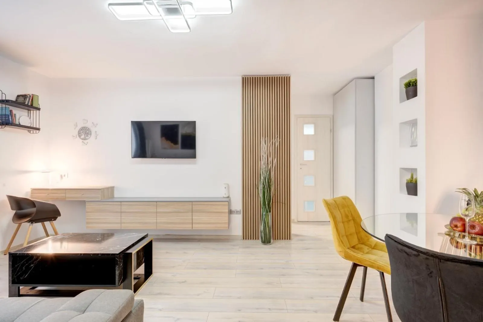 Elegant Old Town Escape Apartment Bucharest